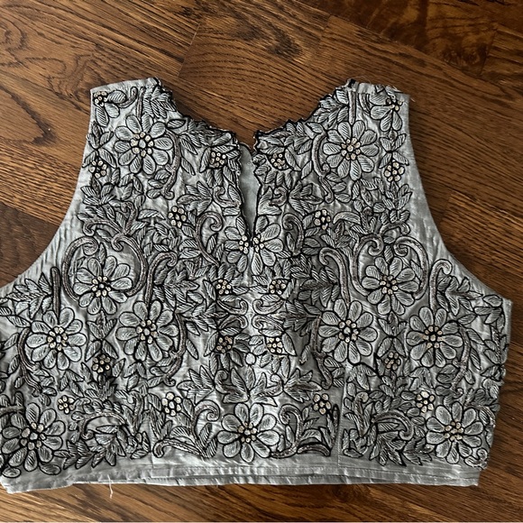 HANDMADE EMBROIDERED INDIAN TOP - Picture 3 of 3